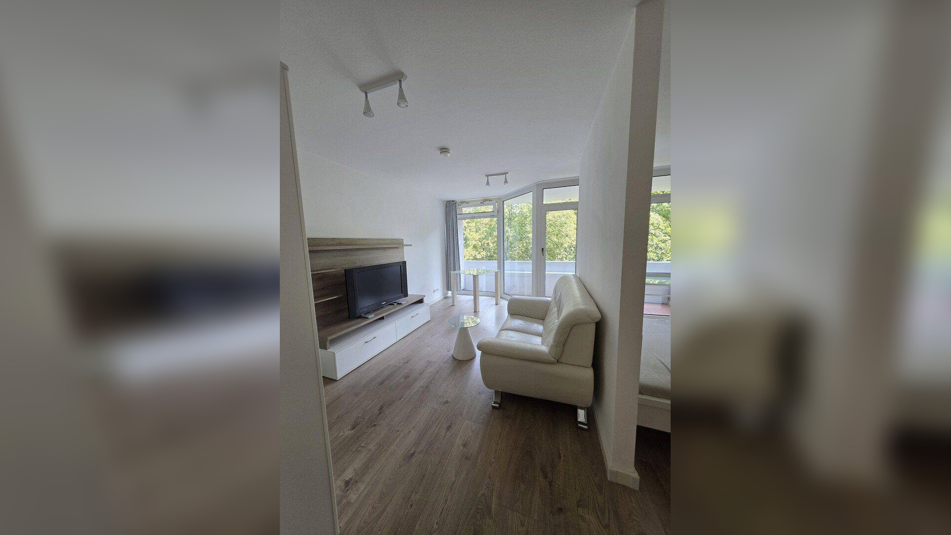 Schöner Wohnen, provisionsfreie/möblierte 1,5 Z-Whg.,2.OG, Lift, TG, 10 Min. U3, 5 % Rendite möglich – 81476 München – Vorschaubild 3
