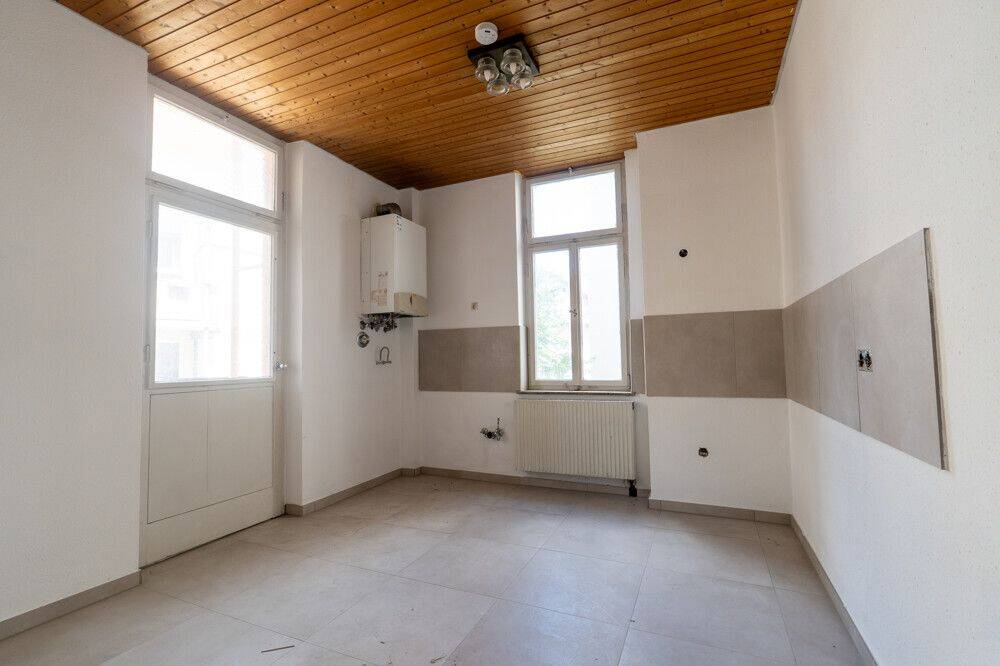 Charmante Jugendstilwohnung mit Balkon und Tageslichtbad – Urbanstraße – 70190 Stuttgart – Vorschaubild 6