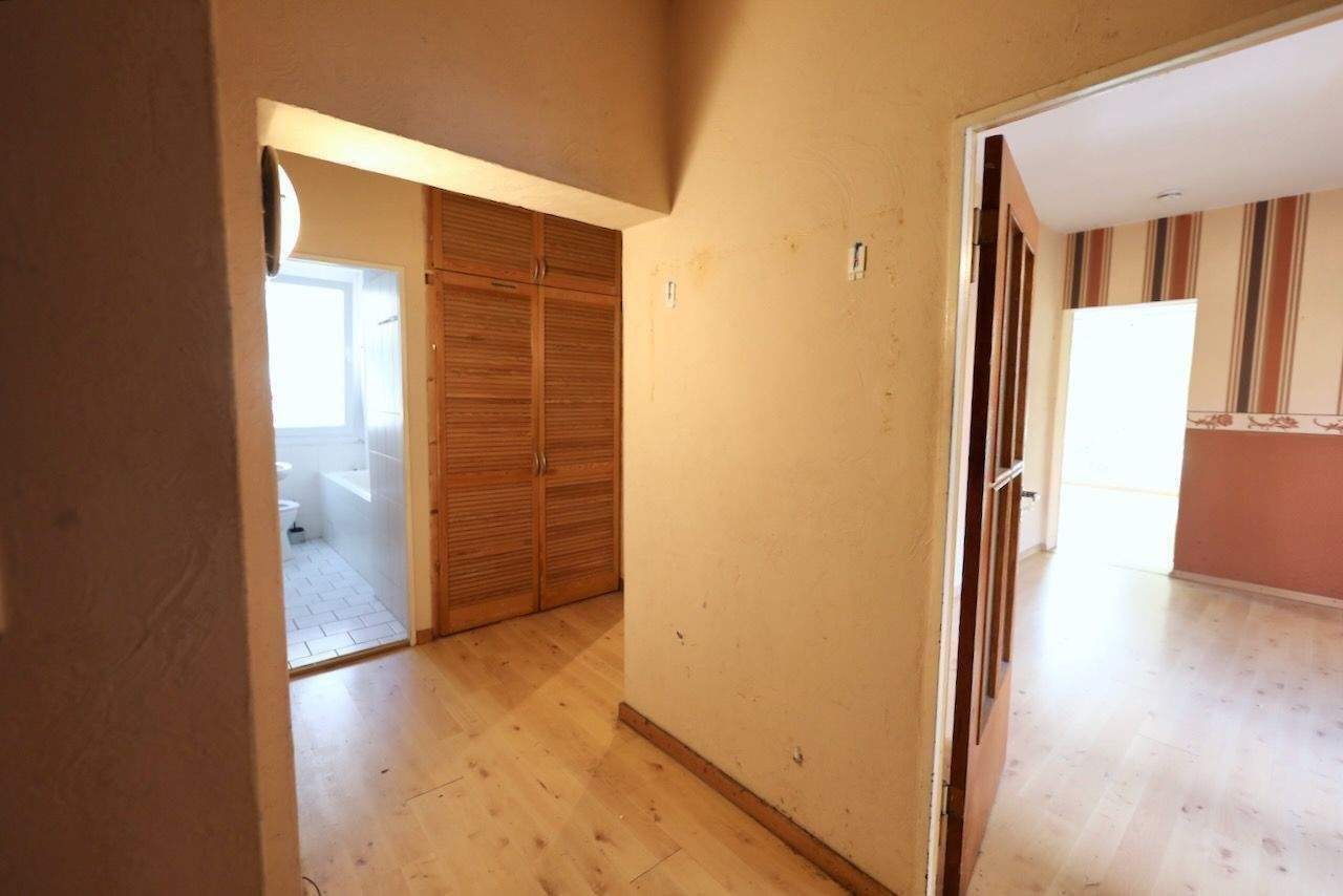 AUFZUG, BALKON & GEMEINSCHAFTLICHE DACHTERRASSE – ZENTRAL GELEGEN – ZUM NEU GESTALTEN – 10715 Berlin – Vorschaubild 3
