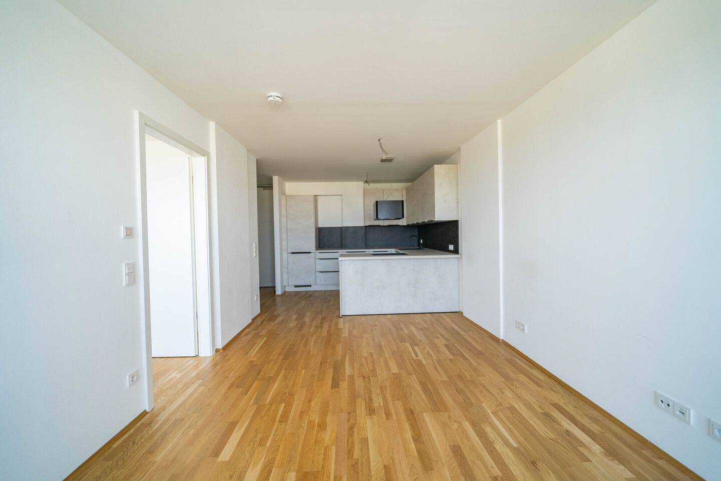 Moderne 2-Zimmer-Wohnung im 12. Obergeschoss mit herrlicher Aussicht – 93051 Regensburg – Vorschaubild 3