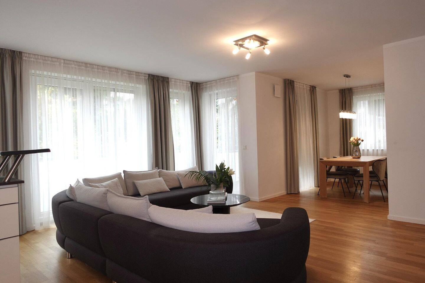 Lichtdurchflutete 3-Zimmer-Wohnung in begehrter Lage – 80687 München – Vorschaubild 3