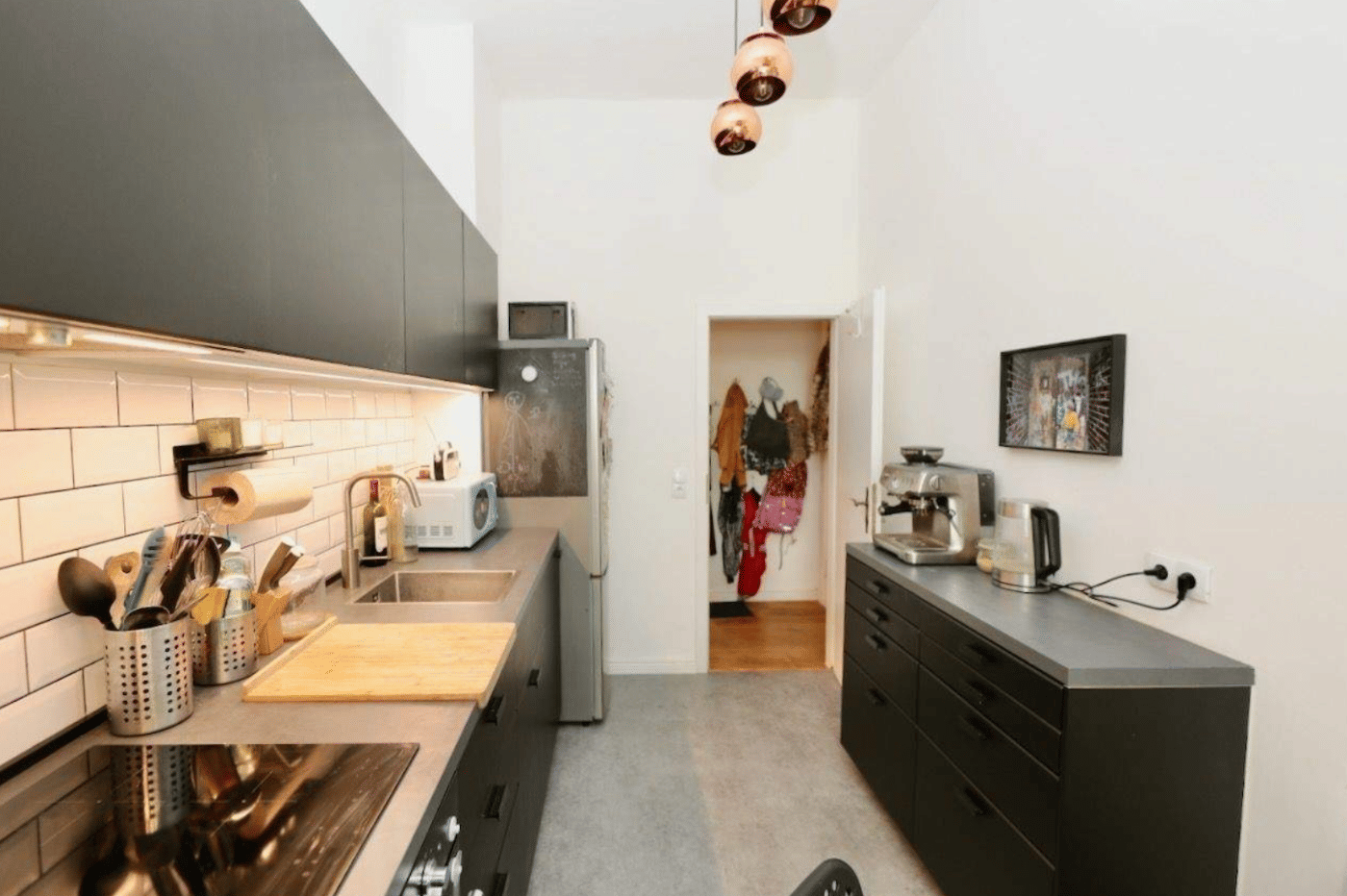HOHE DECKEN, BALKON & PARKETTBODEN – BEGEHRTE KIEZLAGE, RUHIG & ZENTRAL – DIREKT AM HAUSBURGPARK – 10249 Berlin – Vorschaubild 3