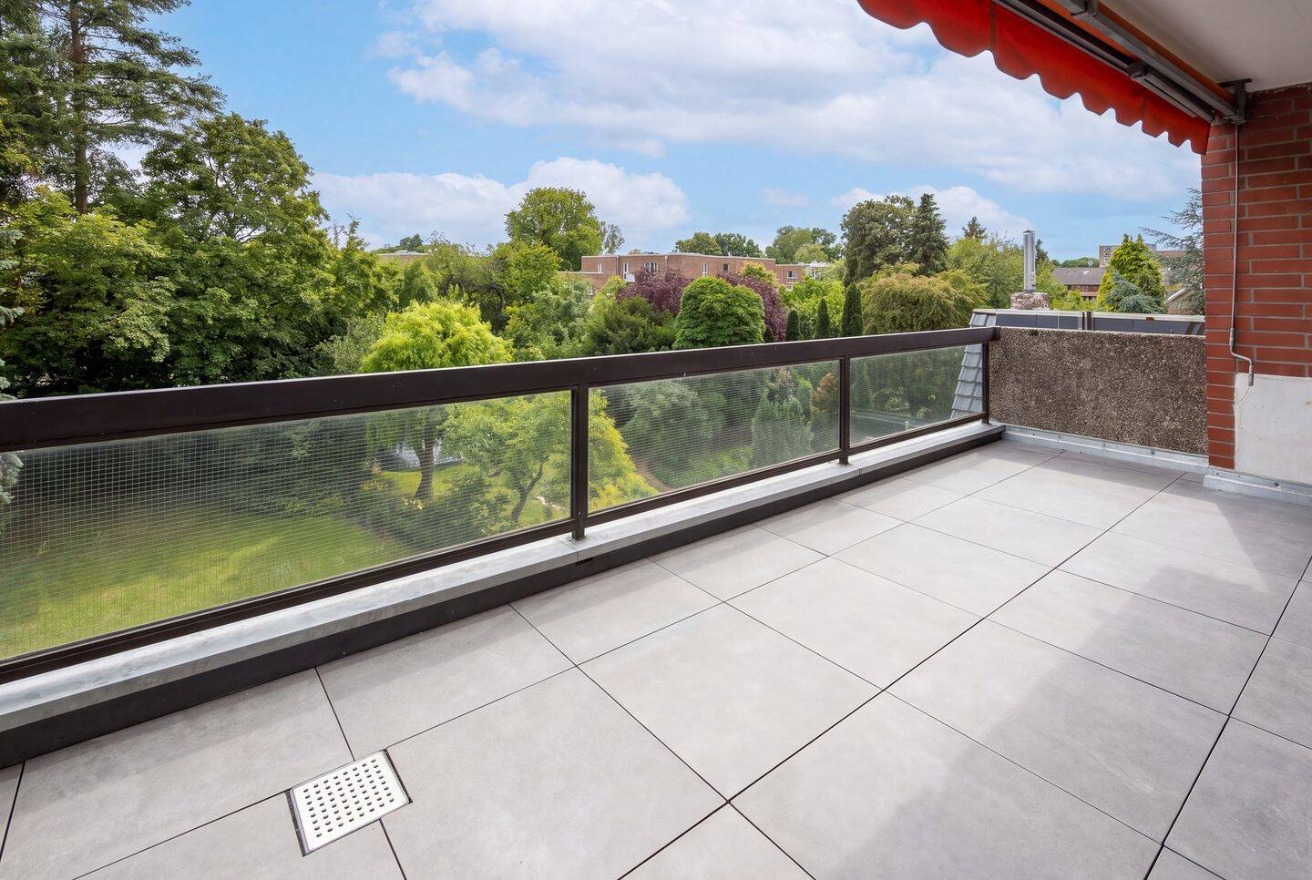 Wohlfühlwohnung mit Balkon ins Grüne – stilvolle 2-Zimmer-Oase in Hamburg- frei lieferbar! – 22177 Hamburg – Vorschaubild 3