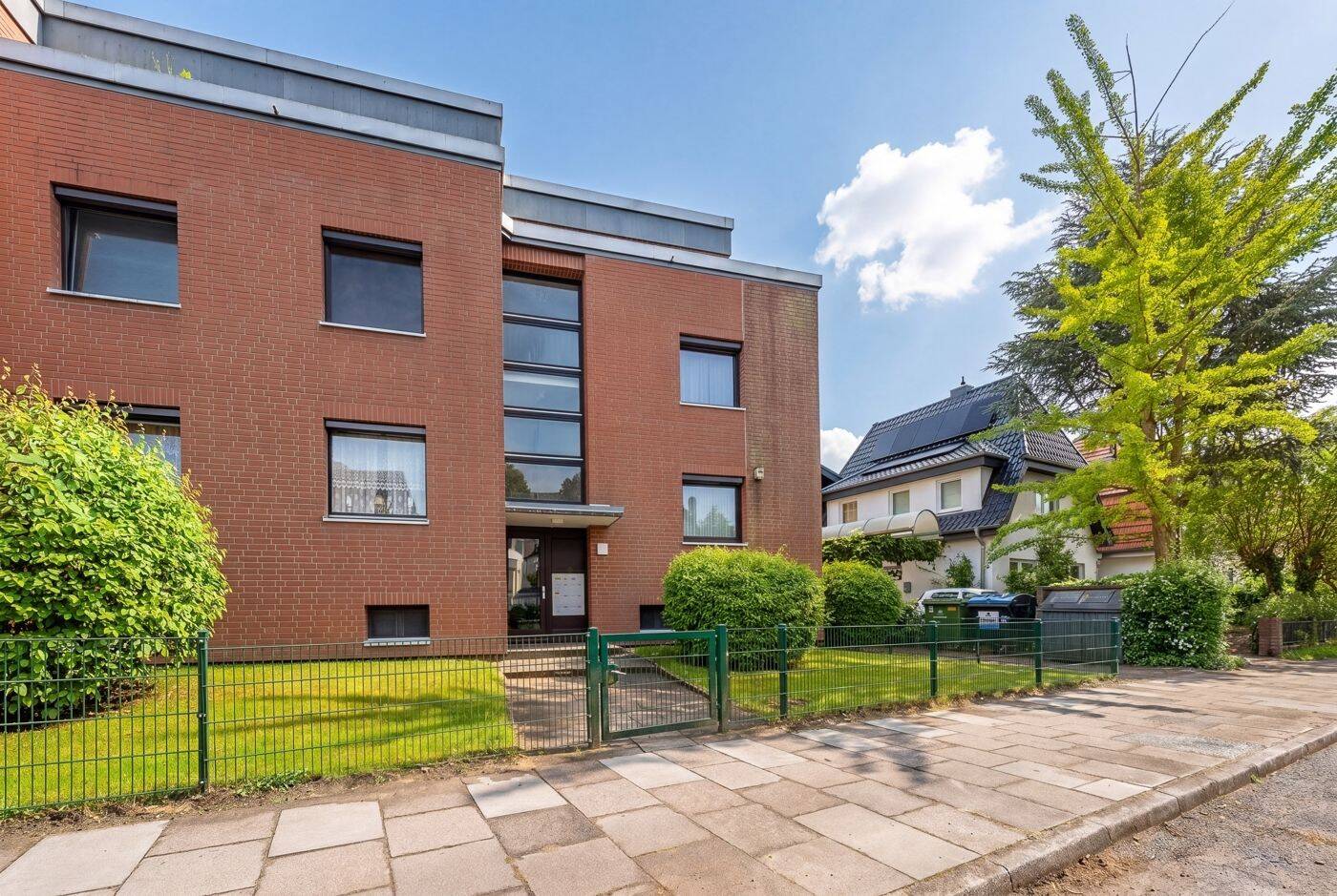 Wohlfühlwohnung mit Balkon ins Grüne – stilvolle 2-Zimmer-Oase in Hamburg- frei lieferbar! – 22177 Hamburg – Vorschaubild 11