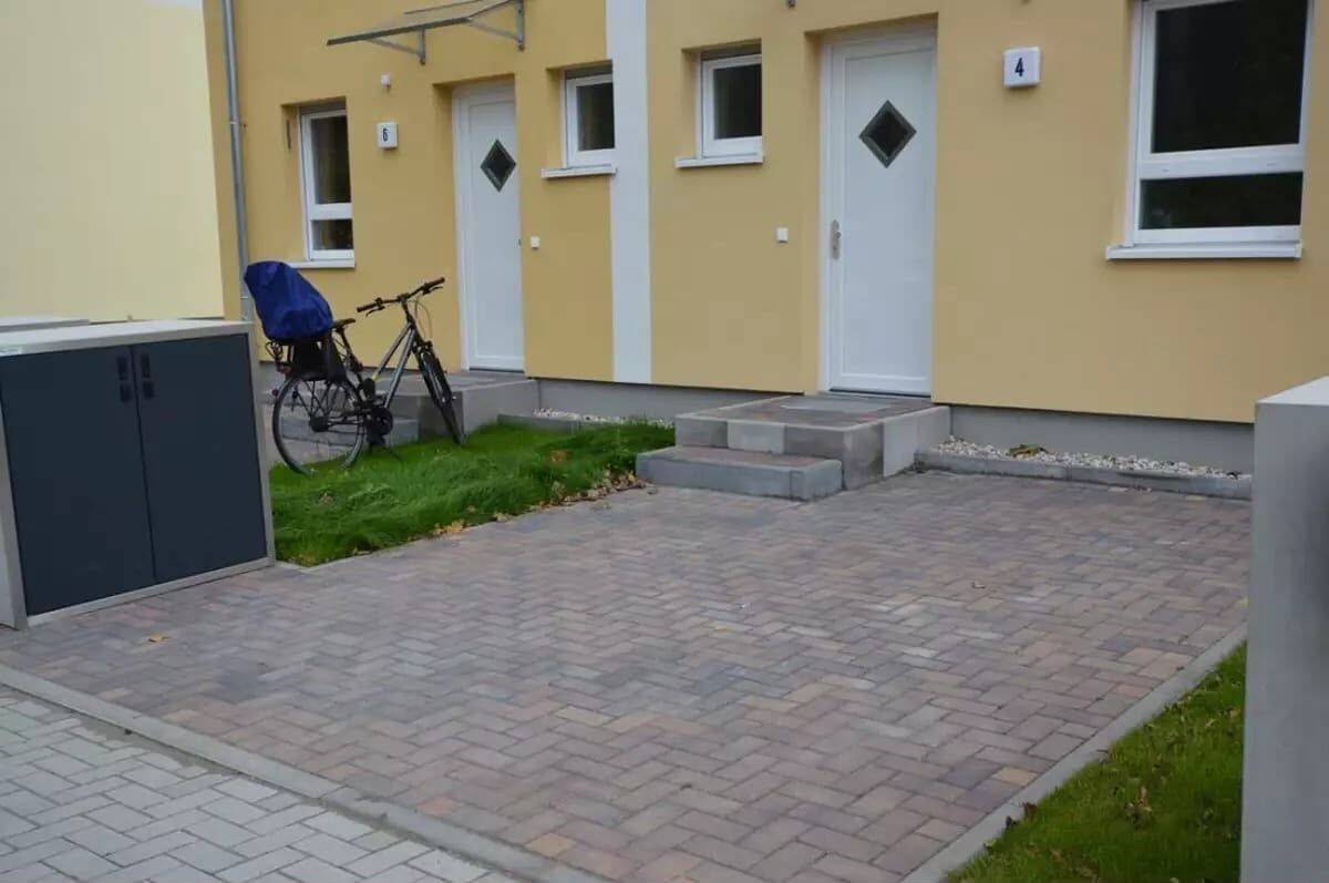 Modernes Reihenhaus (Bj2017) mit Dachterrasse, Garten &Modern Einbauküche in Hohenschönhausen – 13055 Berlin – Vorschaubild 3