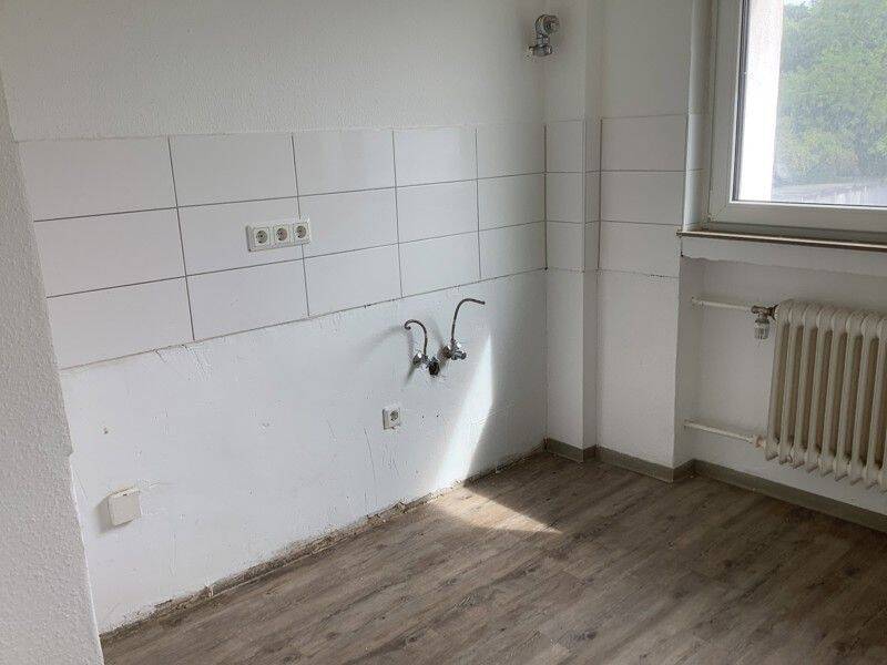Schöne 4-Zimmer-Wohnung mit großem Balkon! – 49088 Osnabrück – Vorschaubild 3
