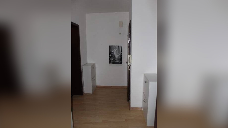 + + taghelle kl. zwei-Raum-Whg. + + nur sechs Mietparteien + + – 41068 Mönchengladbach – Vorschaubild 3