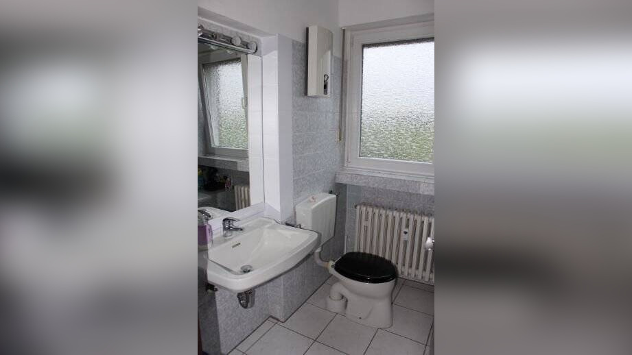 + + taghelle kl. zwei-Raum-Whg. + + nur sechs Mietparteien + + – 41068 Mönchengladbach – Vorschaubild 6