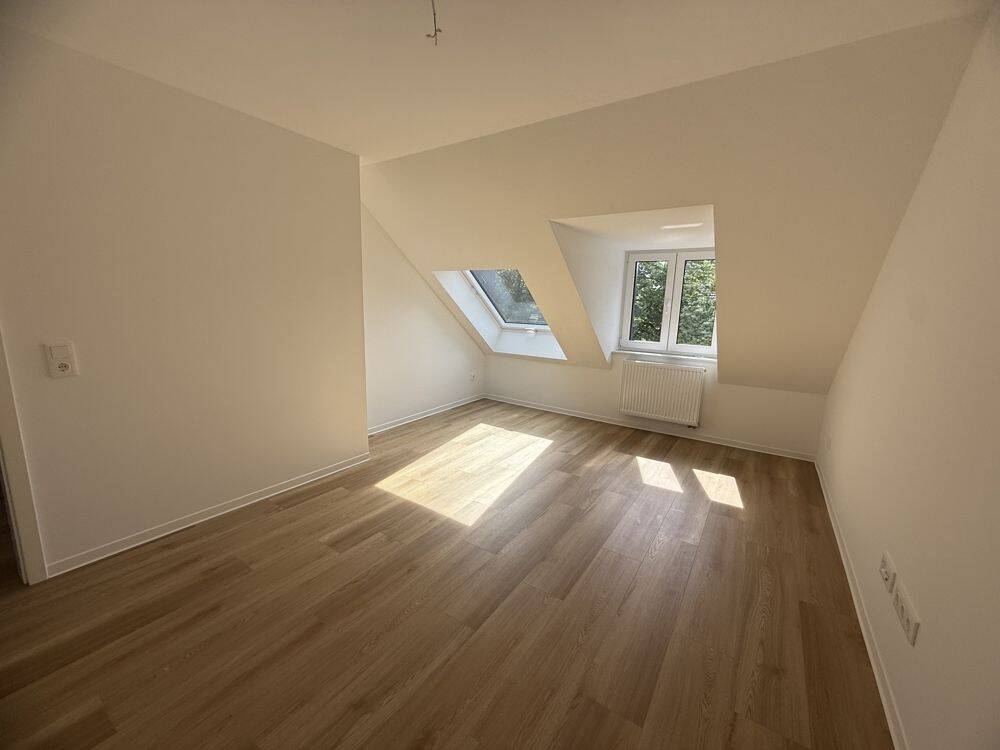 Kernsaniert: Moderne Dachgeschoss-Wohnung im beliebten Uerdingen. – 47829 Krefeld – Vorschaubild 3