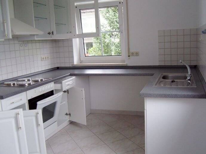 Große, schöne Einzimmer Wohnung mit EBK und Südbalkon – Attenkirchen – Vorschaubild 3