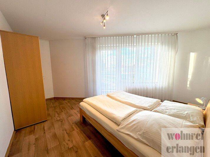 Möblierte 2-Zimmer-Wohnung mit Balkon in zentraler Lage – 91058 Erlangen – Vorschaubild 4