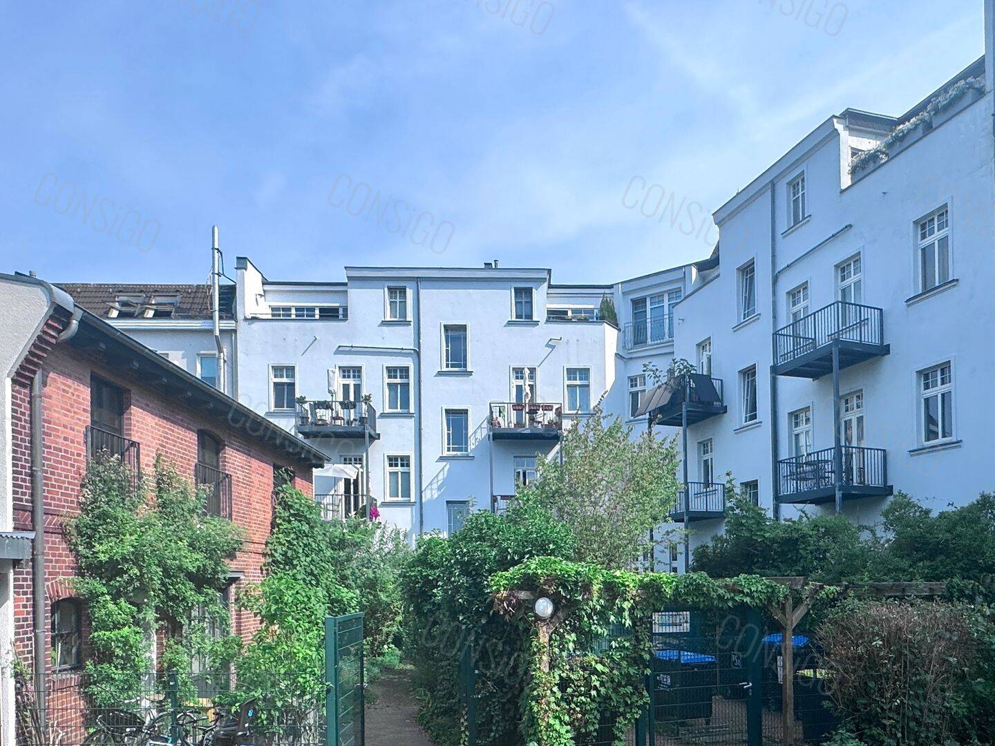 BEZUGSFREI – CHARMANTE Dachgeschosswohnung – HERRLICHE Loggia – 3.OG – 13158 Berlin – Vorschaubild 3