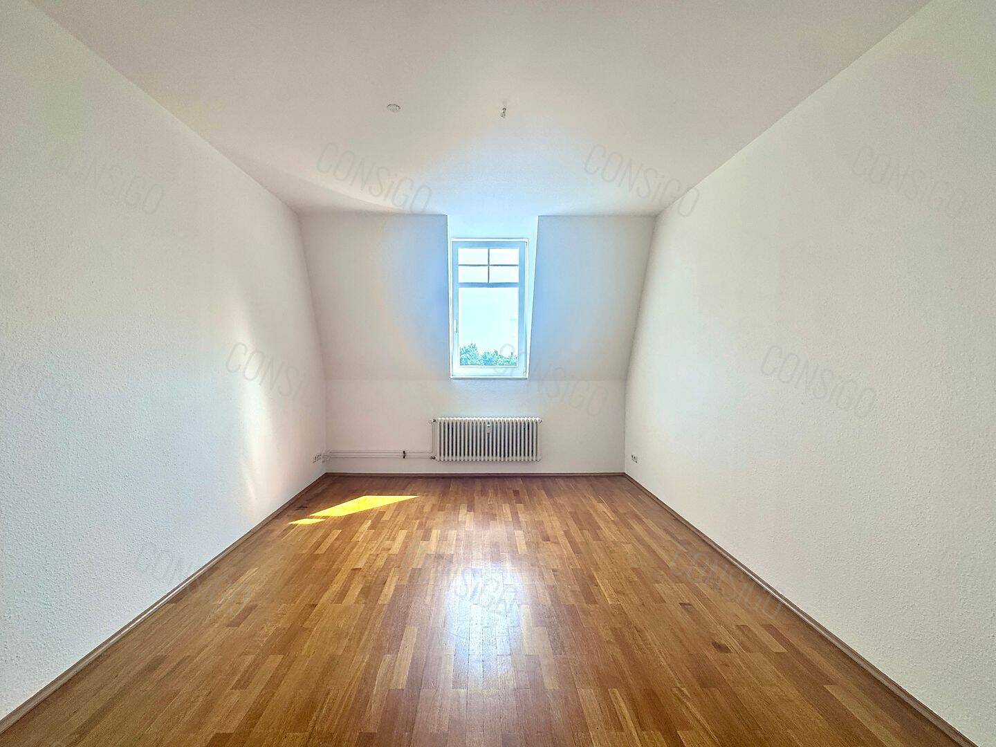 BEZUGSFREI – CHARMANTE Dachgeschosswohnung – HERRLICHE Loggia – 3.OG – 13158 Berlin – Vorschaubild 5