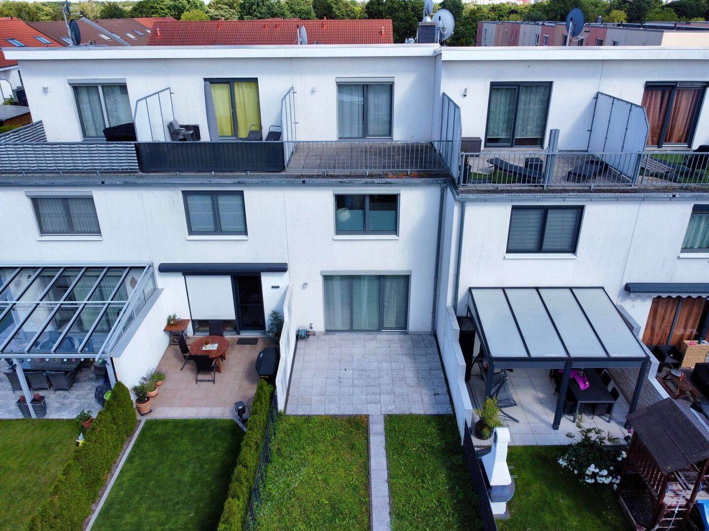 Reihenmittelhaus an der Havel – modernes Wohnen mit Dachterrasse und drei Vollgeschossen – 13599 Berlin – Vorschaubild 3