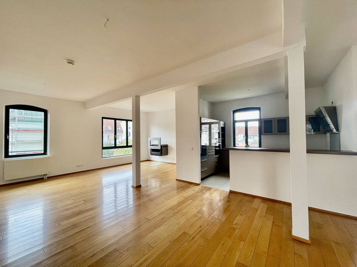 Exklusives Wohnen mit Aufzug, Sauna und Stellplatz – außergewöhnlicher Komfort in Stuttgart-West – 70176 Stuttgart – Vorschaubild 3