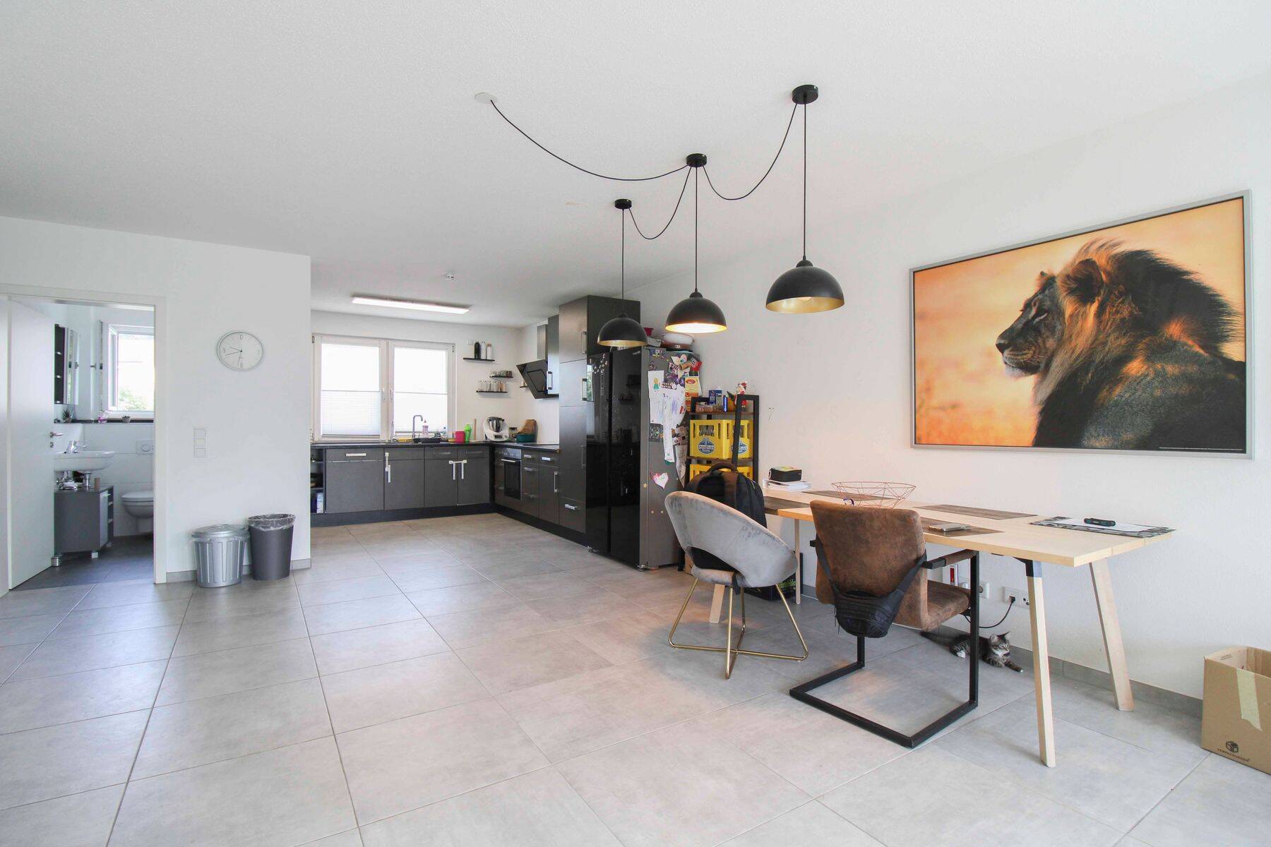 Solide Anlage: Neuwertige Erdgeschosswohnung mit Balkon und Garten – 86697 Oberhausen – Vorschaubild 4