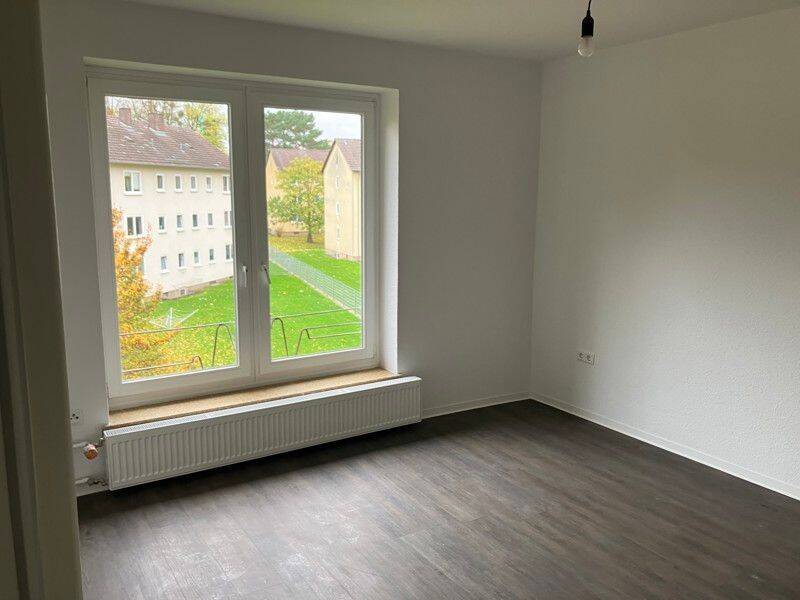 Gelegenheit: günstige 4-Zimmer-Wohnung für eine kleine Familie – 34128 Kassel – Vorschaubild 4