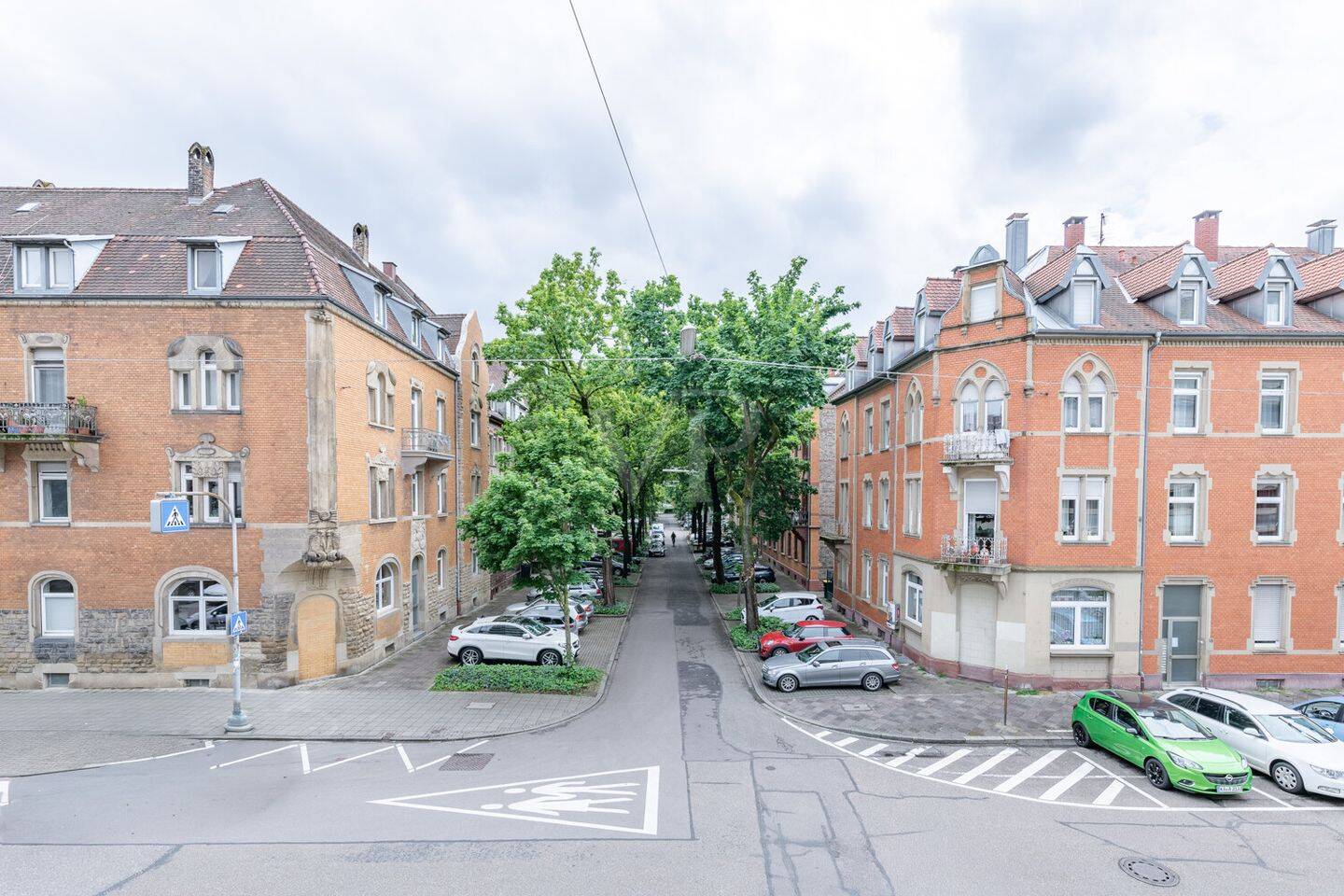 Bezugsfrei! Helle, renovierte 4-Zimmer-Wohnung mit zwei Balkonen – Karlsruhe / Oststadt – 76131 Karlsruhe – Vorschaubild 3