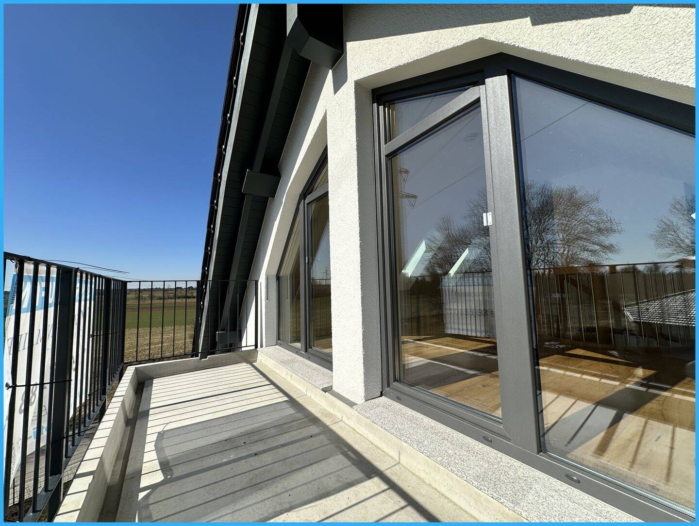 Großzügige 3-Zimmer-Dachgeschosswohnung mit Charme und Komfort evtl. mit Gartenanteil u. TG-Platz !! – 80999 München – Vorschaubild 3