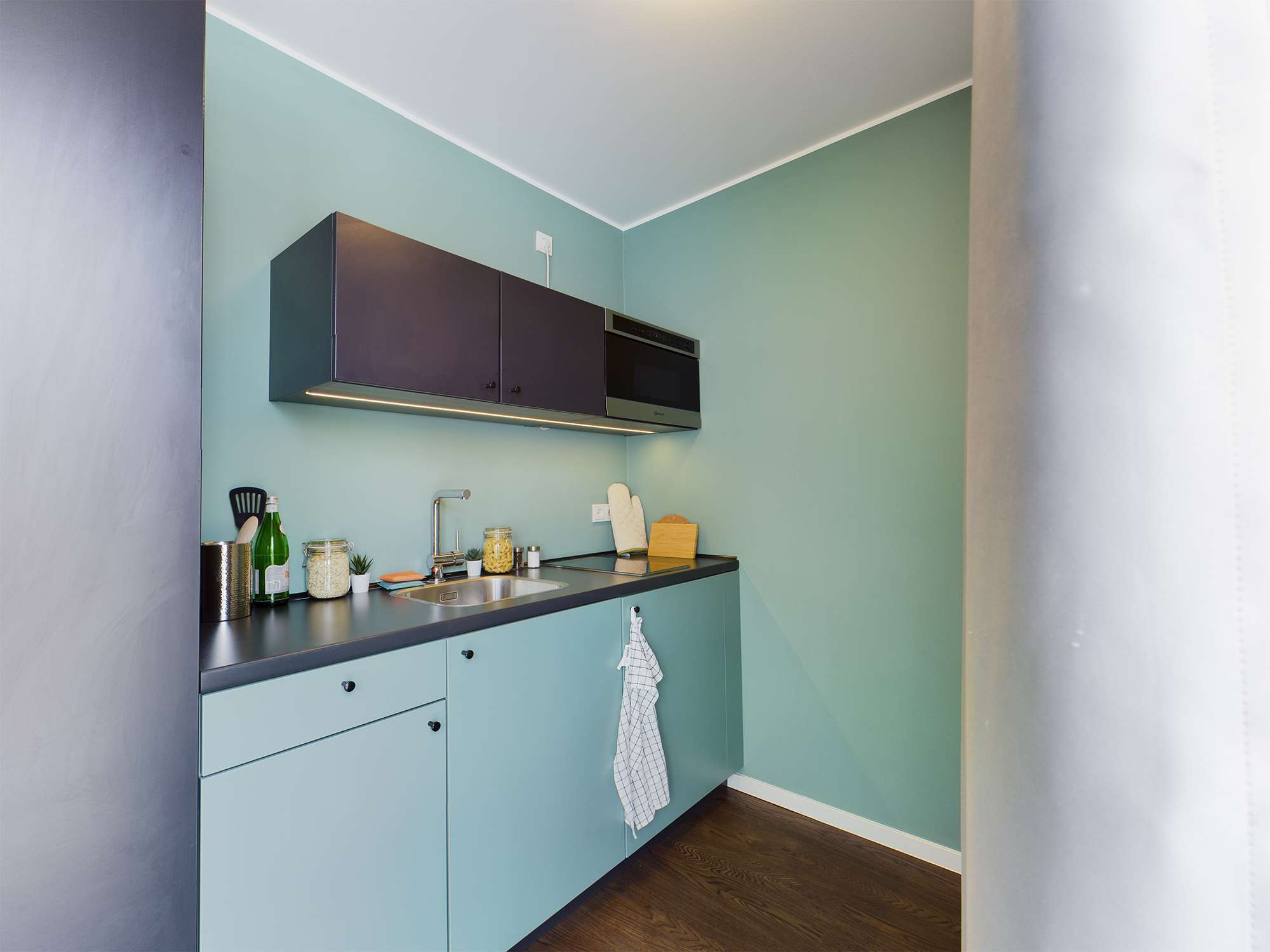 DIE ZIMMEREI | Zentral in Mitte: Möblierte Wohnung – ideal für Young Pros | Maxi Bude – 10179 Berlin – Vorschaubild 4