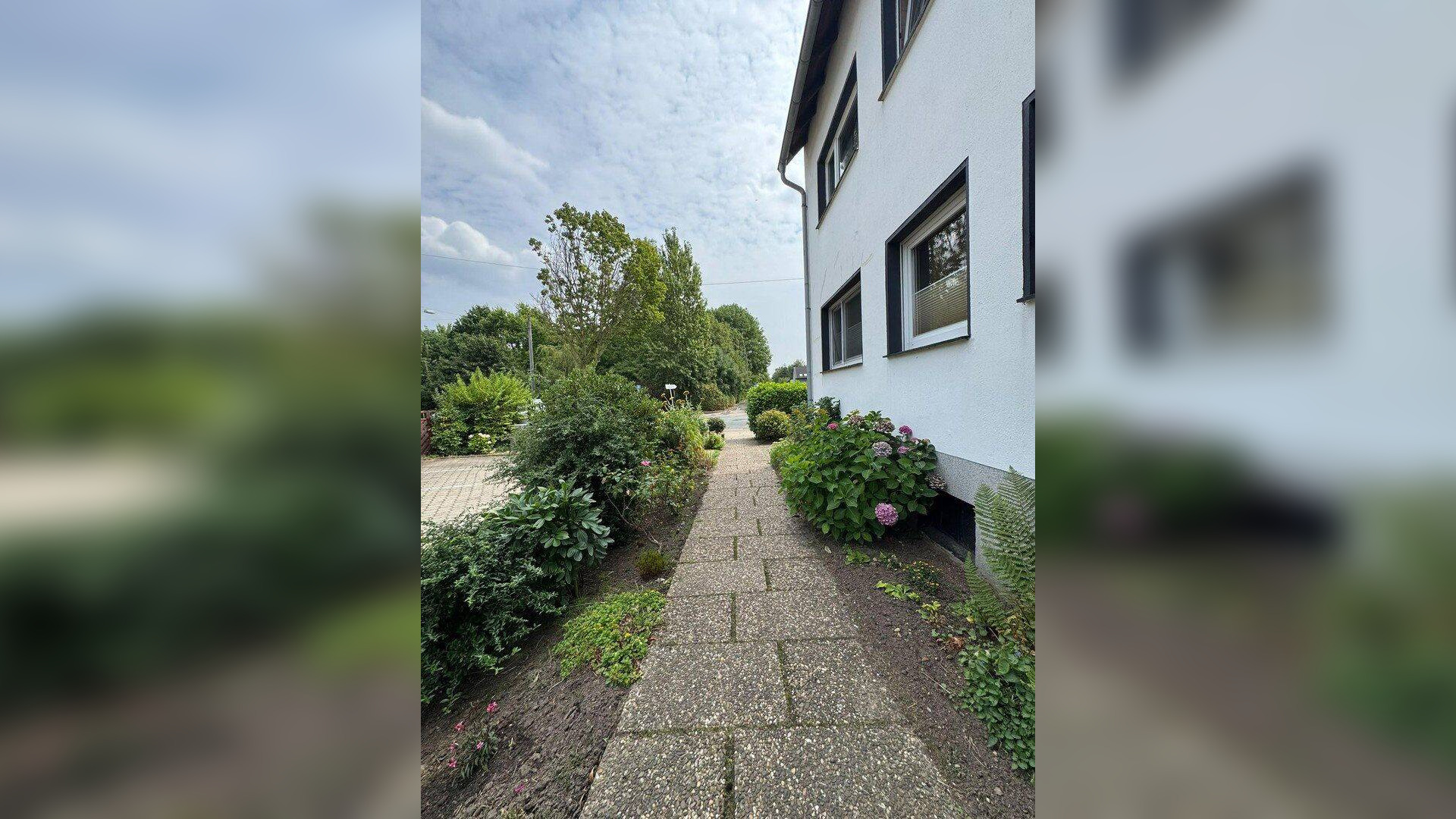 Gemütliches Zuhause für die ganze Familie – helle 3,5-Zimmer-Dachgeschosswohnung in Essen-Borbeck – 45355 Essen – Vorschaubild 3