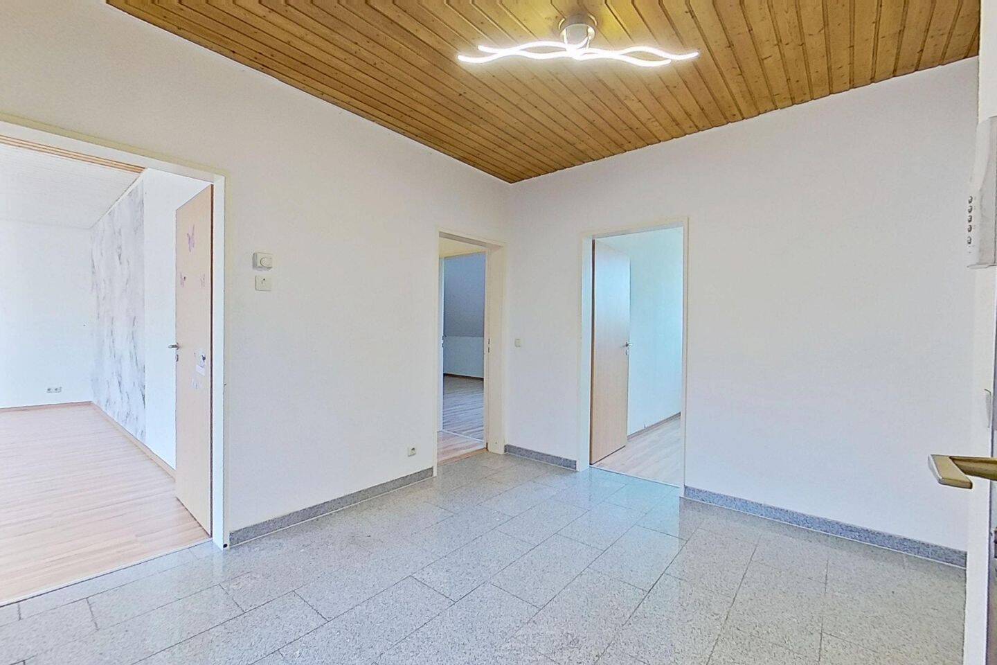 Essen Zentrum freie 3 Zimmer DG-Eigentumswohnung – 45139 Essen – Vorschaubild 7