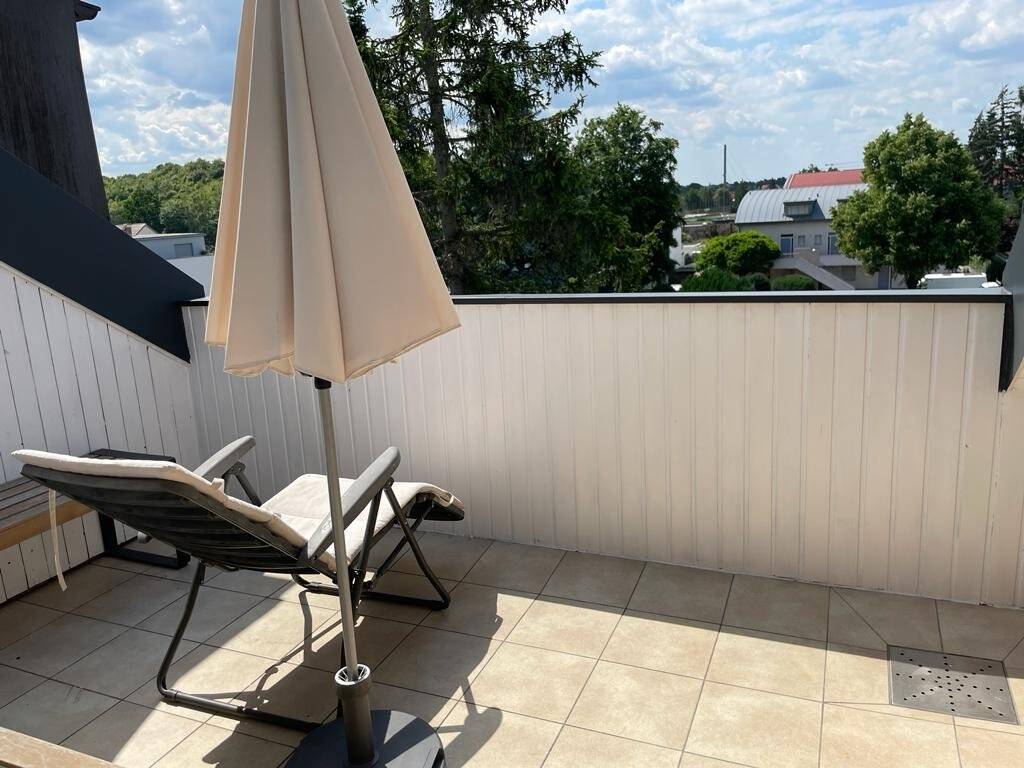 Ruhig gelegene 4-Zimmer-Dachgeschoss-Wohnung im Süden von Nürnberg – 90441 Nürnberg – Vorschaubild 9
