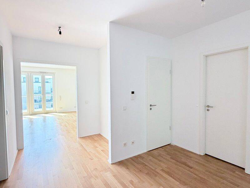 Großzügige Wohnung mit Wintergarten und Balkon sucht Mieter: 3-Zimmer, 119m² – 65187 Wiesbaden – Vorschaubild 3