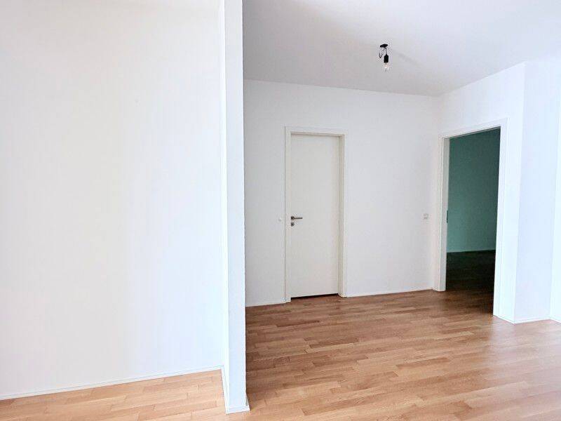 Großzügige Wohnung mit Wintergarten und Balkon sucht Mieter: 3-Zimmer, 119m² – 65187 Wiesbaden – Vorschaubild 4