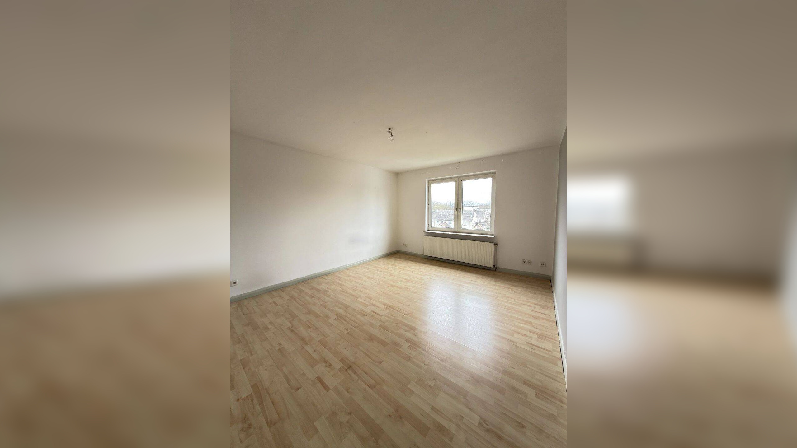 Helle 3-Zimmer-Wohnung mit Gestaltungsspielraum (ANFRAGEN NUR ÜBER KONTAKTANZEIGE, BITTE!) – 45896 Gelsenkirchen – Vorschaubild 3