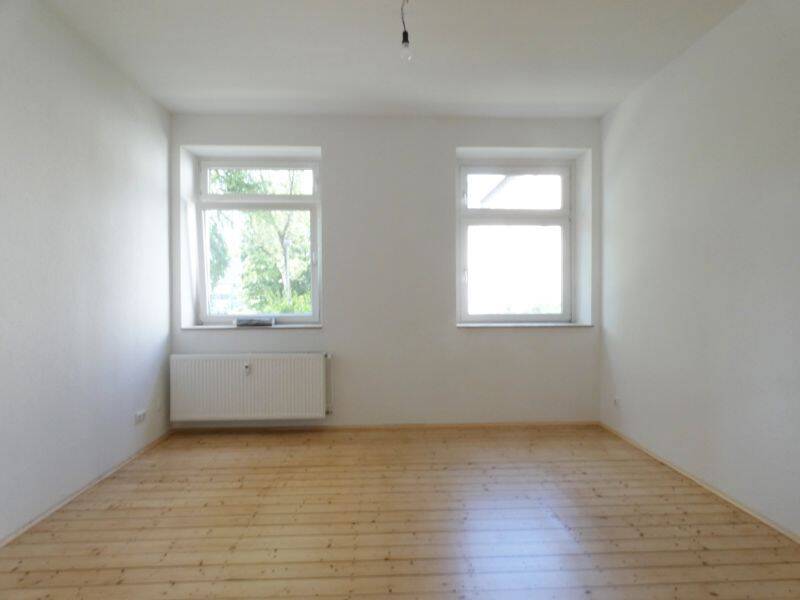 *sanierte Altbauwohnung mit Tageslichtbad im Erdgeschoss* – 45145 Essen – Vorschaubild 4