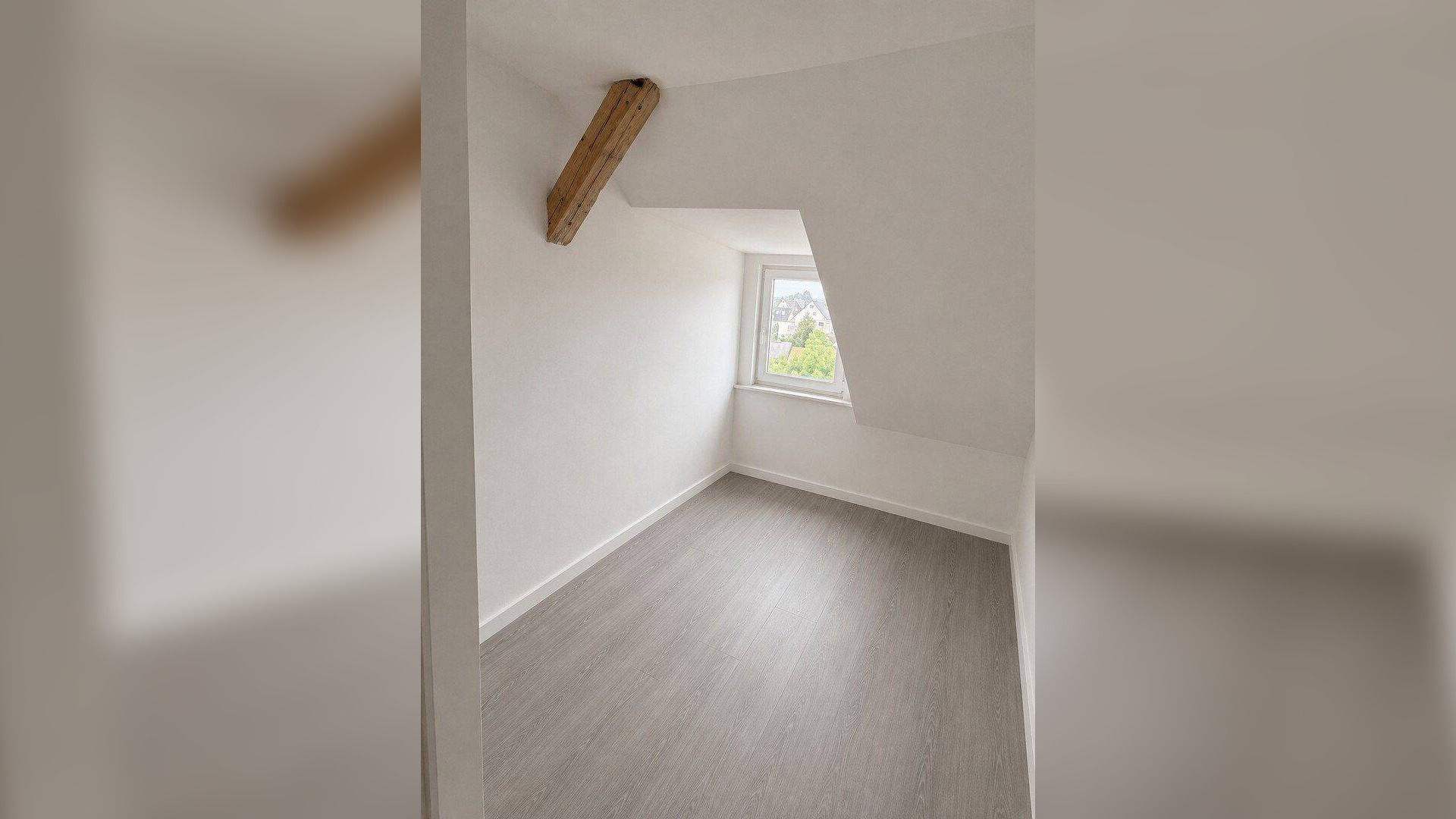 Gemütliche 3-Zimmer-Wohnung (100m²) mit Wohnküche und tollem Ausblick – 34117 Kassel – Vorschaubild 3