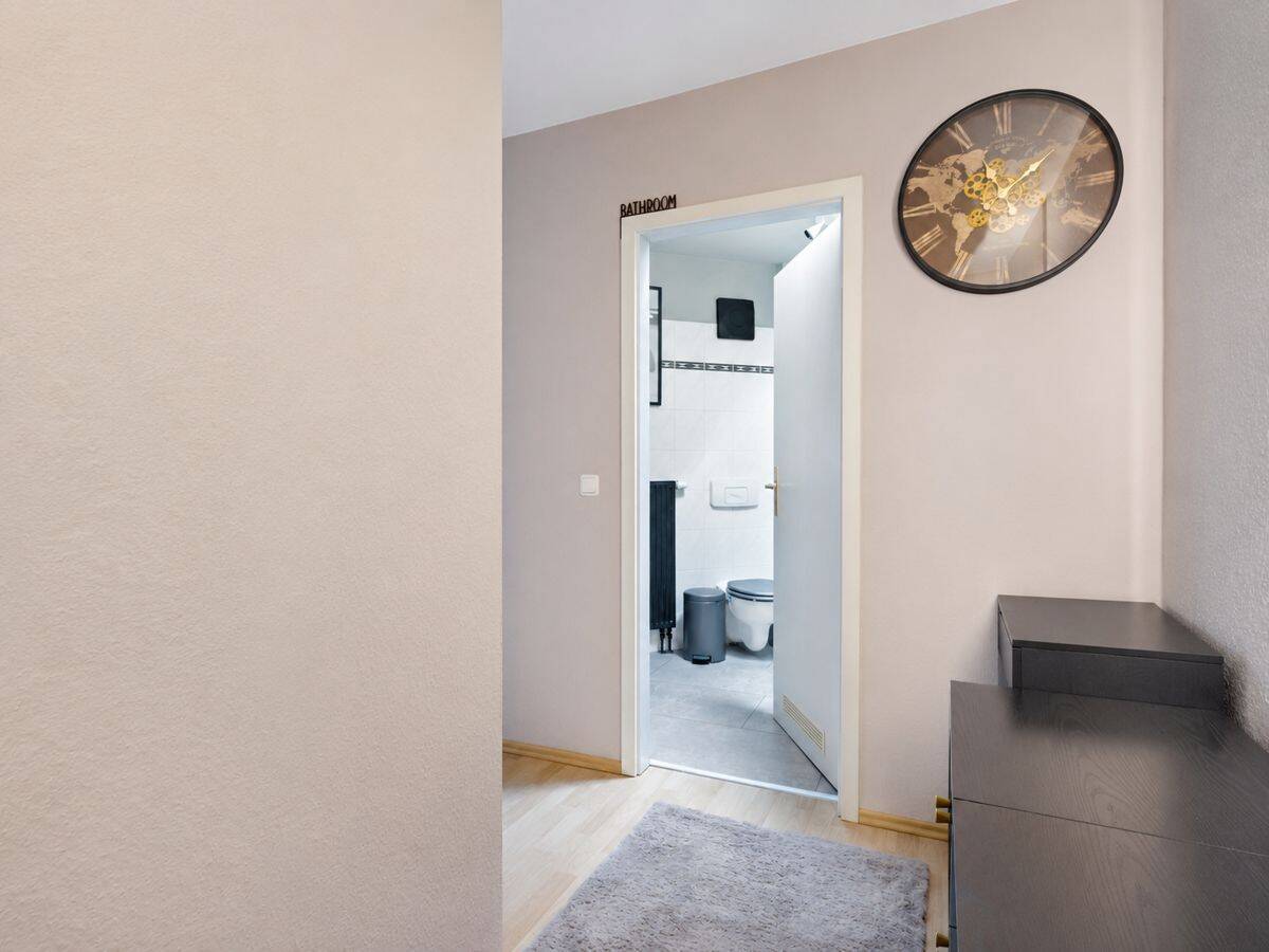 Vermietete 2-Raum-Dachgeschosswohnung mit Balkon in gefragter Lage von Halle! – 6110 Halle (Saale) – Vorschaubild 3