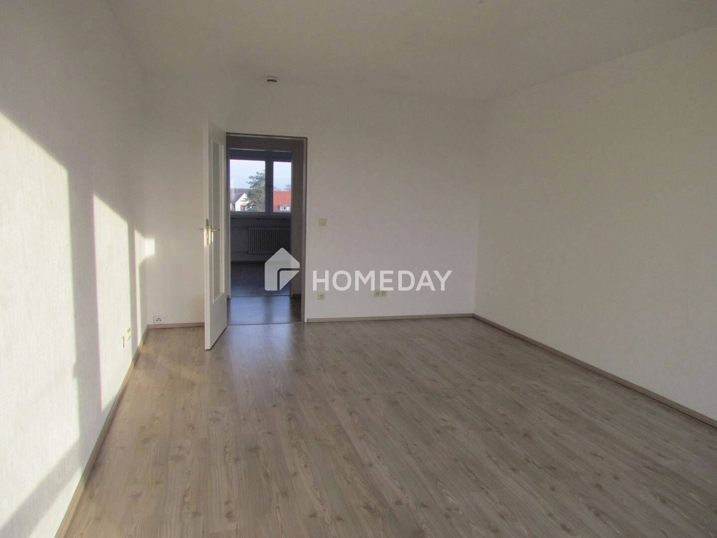 Gepflegte 2-Zimmer-Wohnung mit Balkon, Aufzug und sanierter Fassade in Frankenthal (Pfalz) – 67227 Frankenthal (Pfalz) – Vorschaubild 4