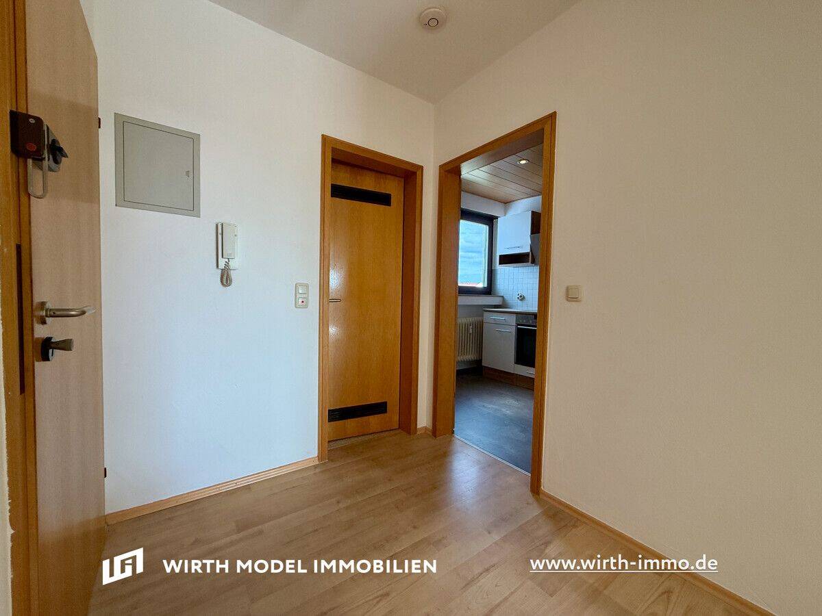 Drei-Zimmer-Wohnung mit EBK, Balkon u. Tg-Stellplatz am Deutschhof | Schweinfurt – 97422 Schweinfurt – Vorschaubild 4