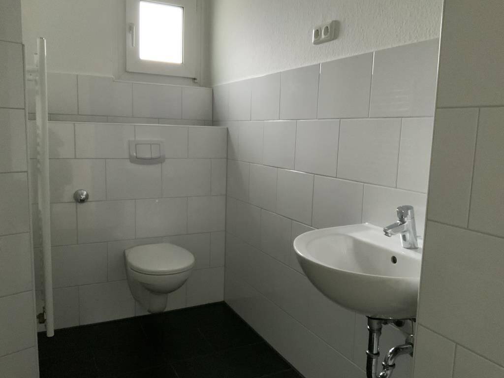 Attraktive 2-Zimmer-Etagenwohnung in Gelsenkirchen ideal für abwechslungsreiches Wohnen – 45888 Gelsenkirchen – Vorschaubild 4