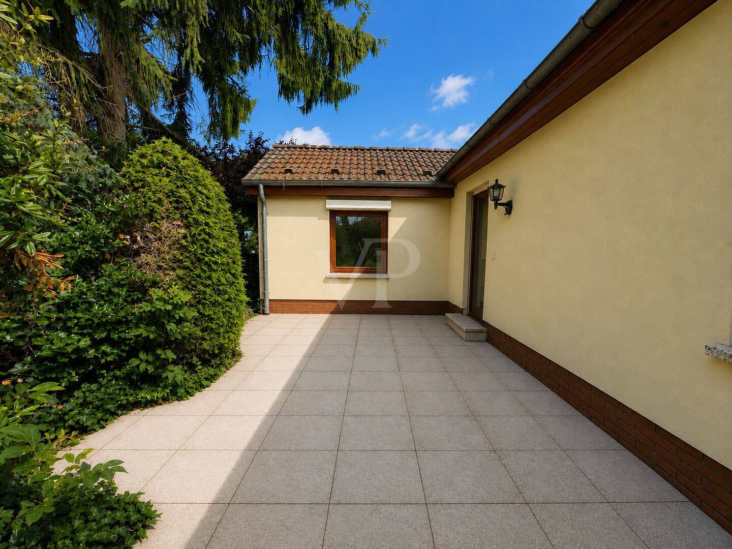 Einfamilienhaus auf großem Grundstück – zusätzlicher Bungalow inklusive – 12621 Berlin – Vorschaubild 4