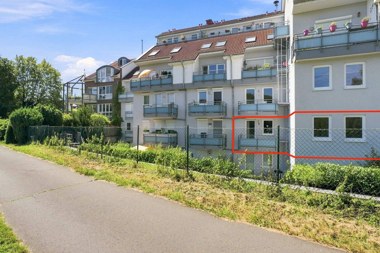 Bremen-Buntentor: Exklusiv, Barrierearm, Weserblick – gepflegte Etagenwohnung mit Balkon und Carport – 28201 Bremen – Vorschaubild 3