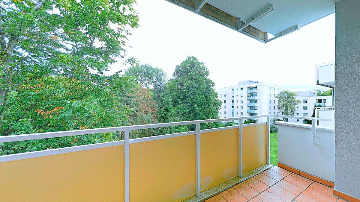 Solln: Einladende, helle 3 Zimmer-Wohnung mit großzügigem Süd-Balkon in sehr gepflegter Wohnanlage. – 81477 München – Vorschaubild 8