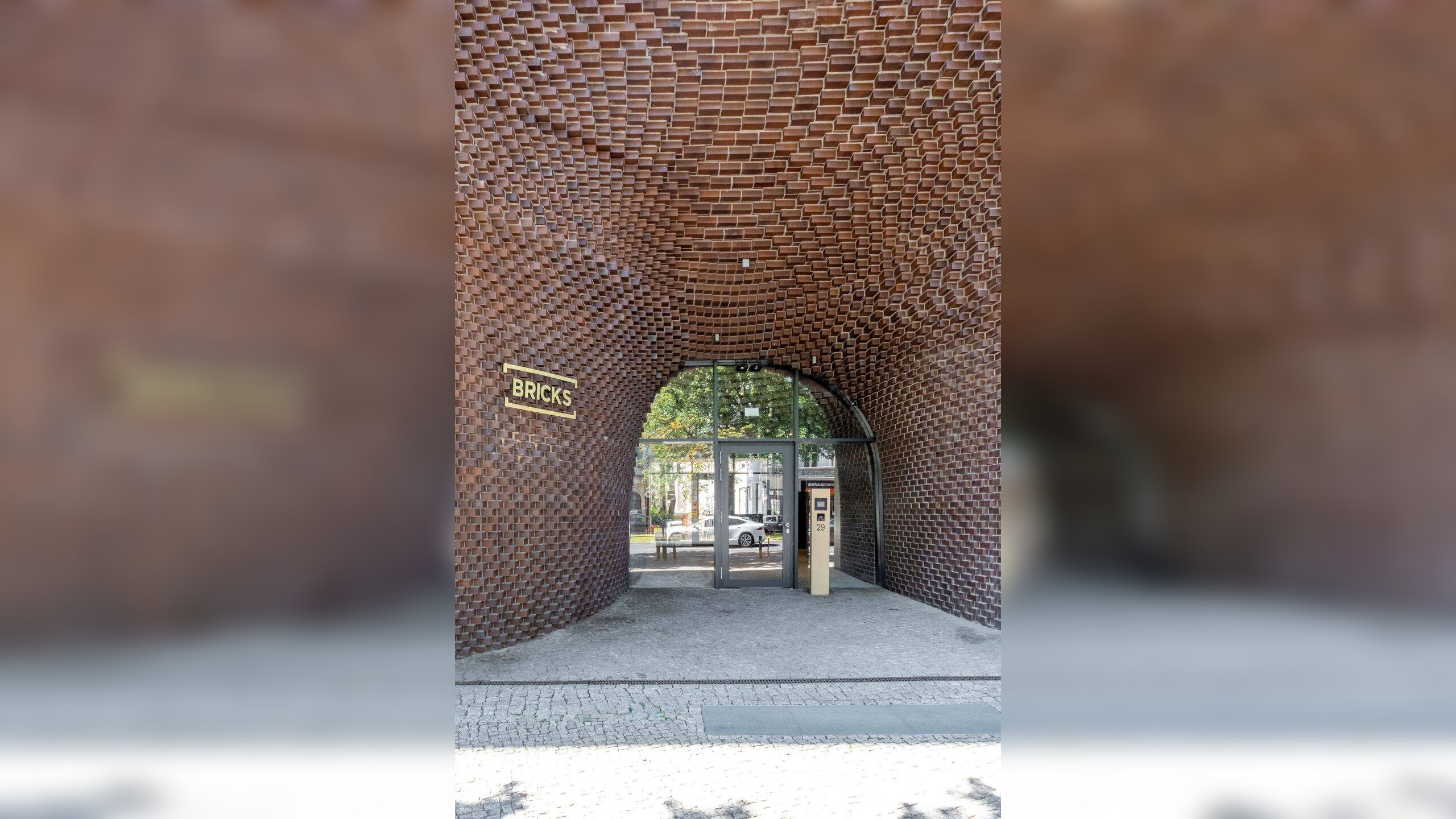 Klinker, Erker und Balkone – Expressiv wohnen im BRICKS – 10823 Berlin – Vorschaubild 3
