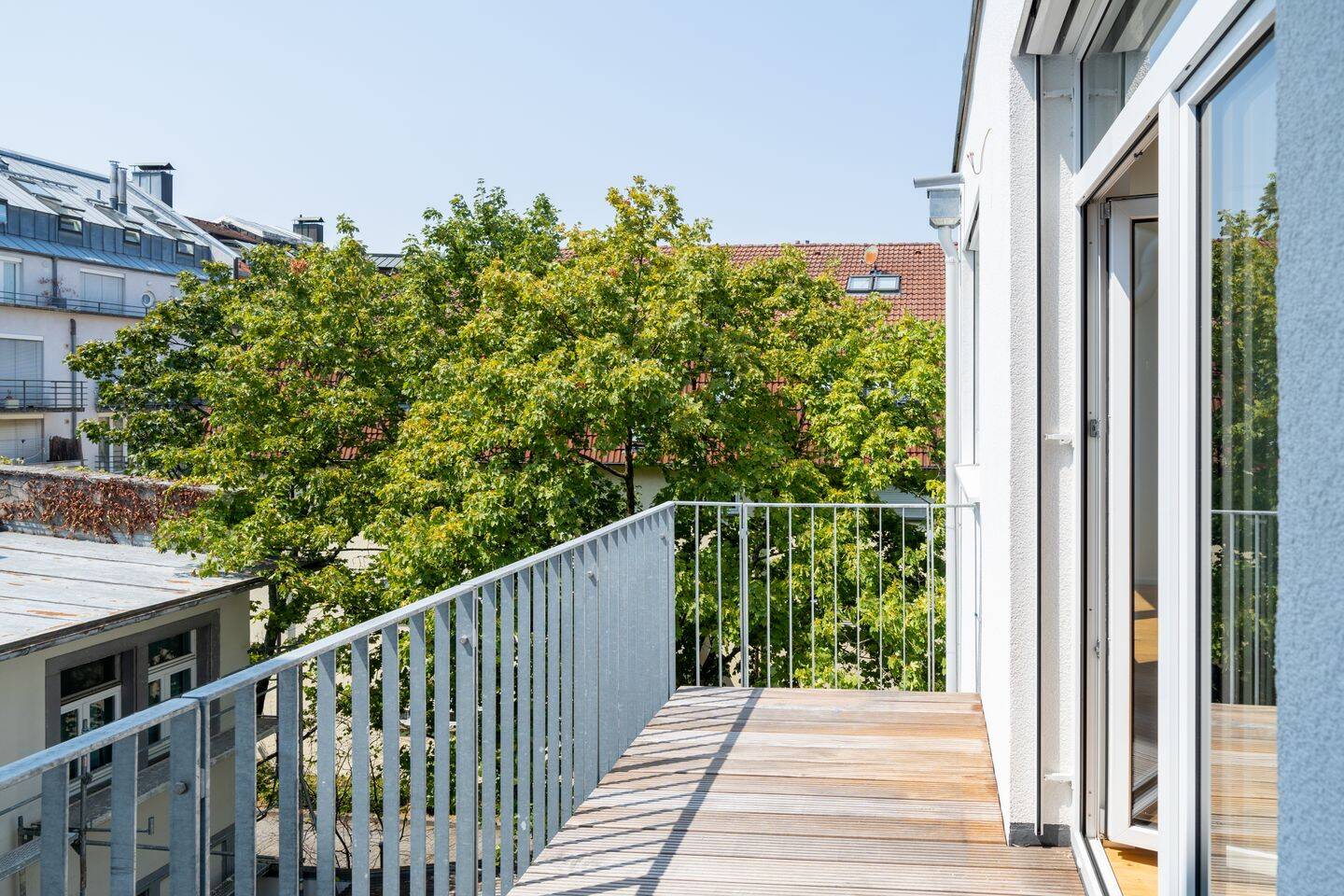 Altbaujuwel-Sonnige 3-Zi.-Wohnung umfassend saniert in begehrter zentraler Wohnlage FR-Stühlinger – 79106 Freiburg im Breisgau – Vorschaubild 4
