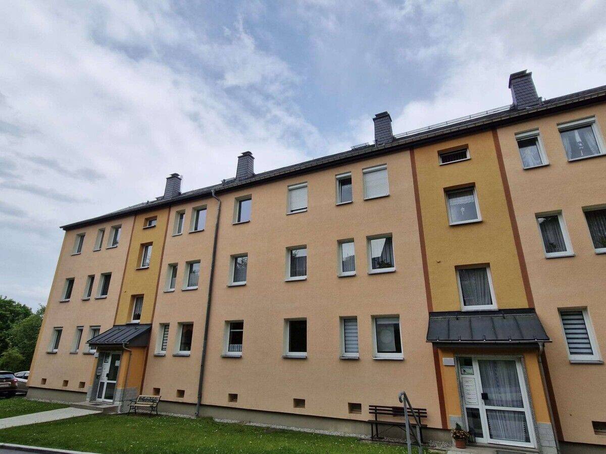 Schöne Ferienwohnung mit tollem Ausblick und fußläufig zum Skihang! – 9484 Oberwiesenthal – Vorschaubild 3