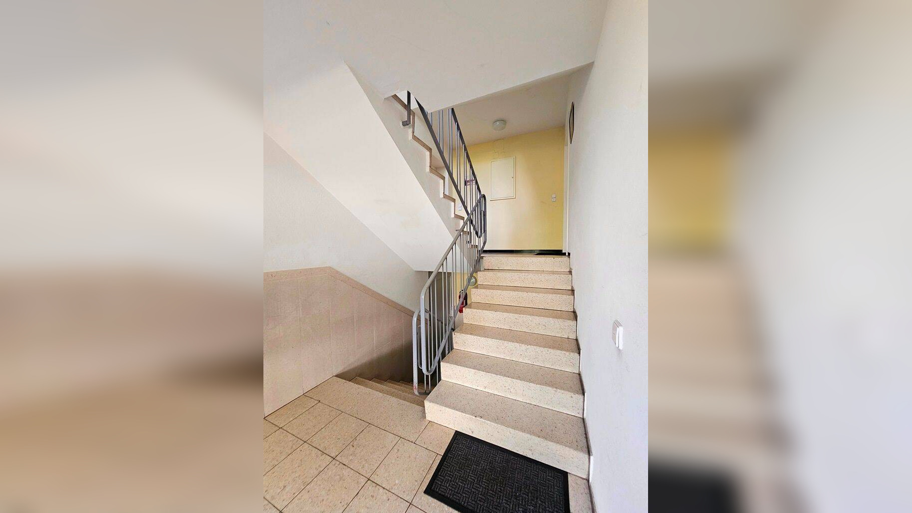 Gepflegte 3-Zimmer-Wohnung mit Balkon und Autostellplatz in Stuttgart-Bad Cannstatt – 70374 Stuttgart – Vorschaubild 3