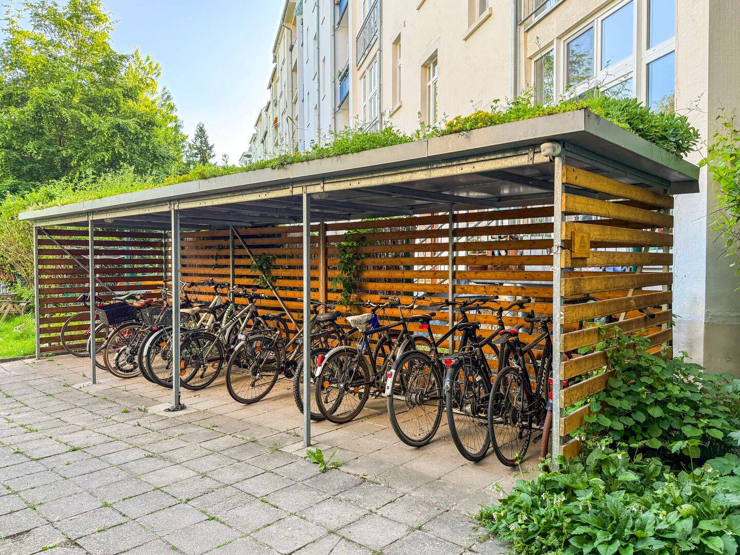 Helle Eigentumswohnung in Schleußig | neue Heizung (2023) | Aufzug | EBK | idyllischer Innenhof – 4229 Leipzig – Vorschaubild 4