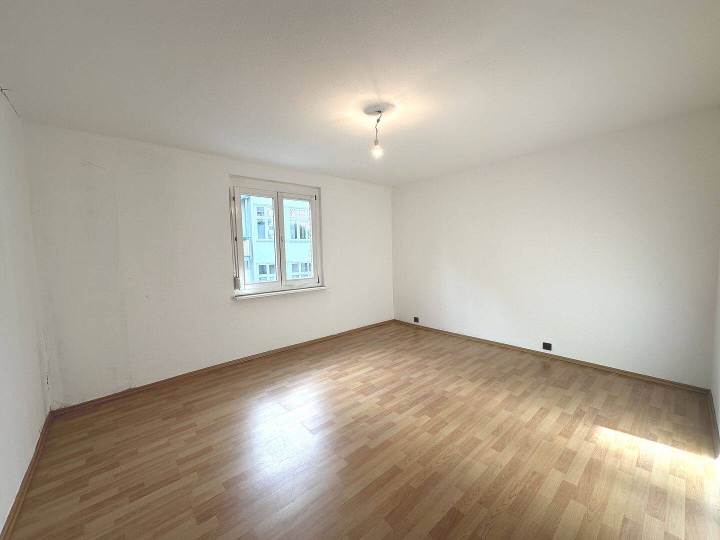 Attraktive 3-Zimmer-Wohnung mit Balkon in begehrter Lage von Stuttgart-Degerloch – 70597 Stuttgart – Vorschaubild 9