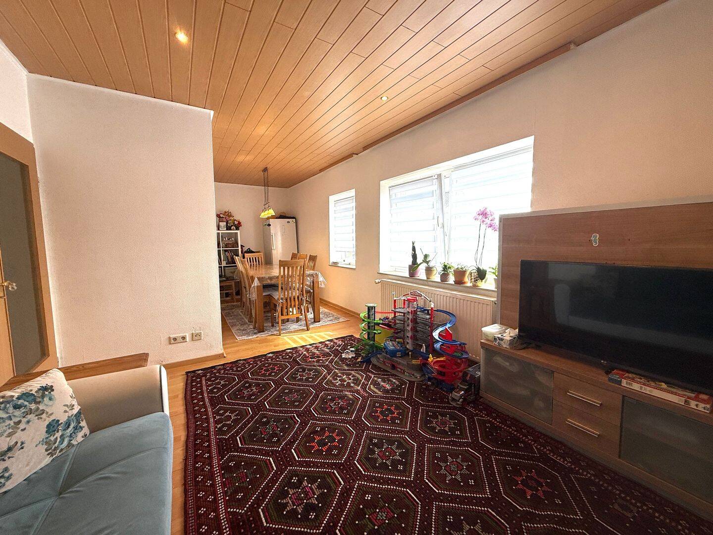 Top gepflegtes Anlageobjekt: Zwei vermietete 3-Zimmer-Wohnungen im Herzen von Nienburg/Weser – 31582 Nienburg (Weser) – Vorschaubild 4