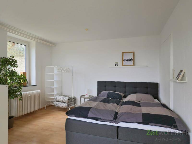 (EF1217_M) Kassel-Stadt: Kirchditmold, möbliertes Single-Apartment mit breitem, Bett, Waschmaschine und Balkon – 34130 Kassel – Vorschaubild 4