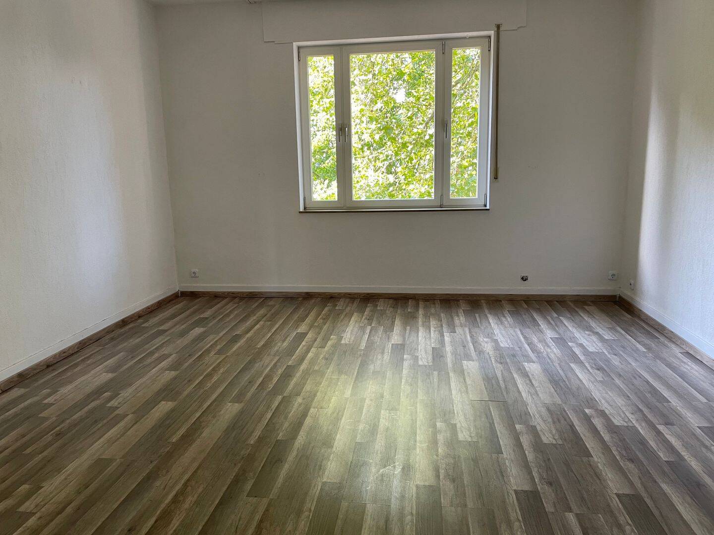 Charmante Altbauwohnung mit Balkon und Blick ins Grüne – ein Zuhause mit Charakter – 41236 Mönchengladbach – Vorschaubild 3
