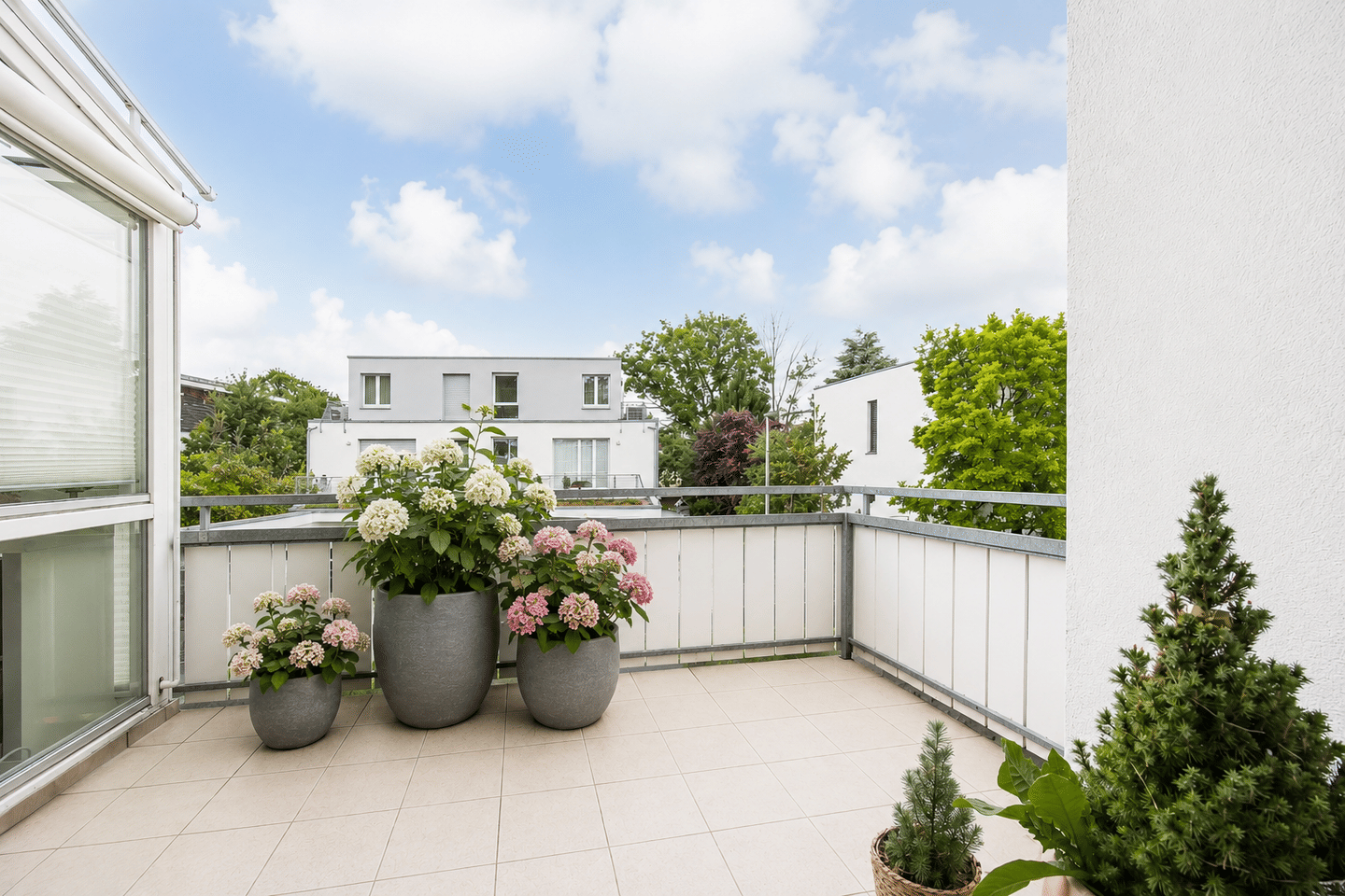 Lichtdurchflutete Maisonette mit Hauscharakter und kleinem Garten in St. Jobst – 90491 Nürnberg – Vorschaubild 3