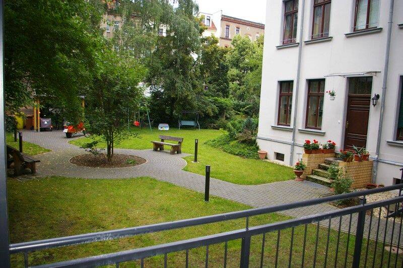 Helle 3-Zimmerwohnung mit Balkon und Parkettboden in Zentrum-Nord ! – 4105 Leipzig – Vorschaubild 3